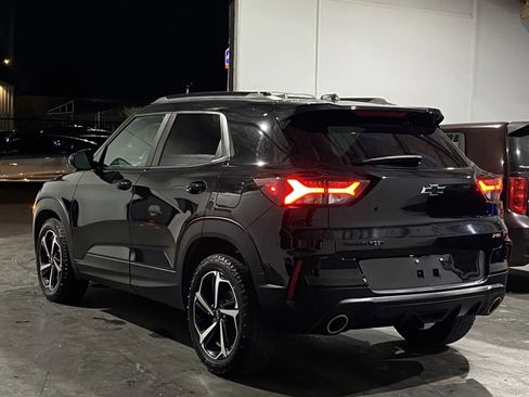 Used 2023 Chevrolet TrailBlazer RS image 2