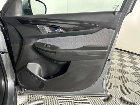 Used 2025 Chevrolet TrailBlazer LT AWD/4WD image 31