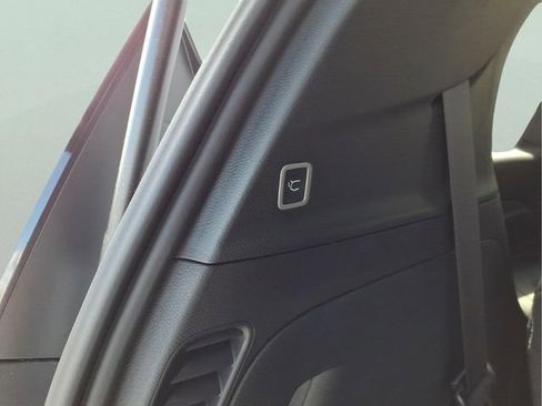 New 2026 Chrysler Pacifica Select AWD/4WD image 8