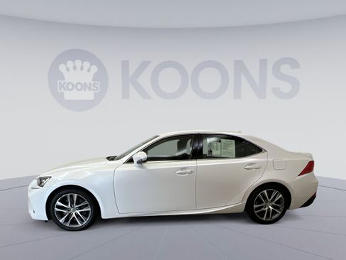 Used 2020 Lexus IS 300 w/ Accessory Package 2 RWD image 5