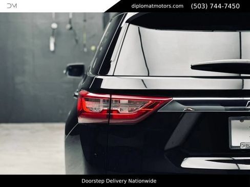 Used 2019 Chevrolet Traverse LT AWD/4WD image 16