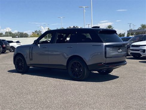 New 2025 Land Rover Range Rover Long Wheelbase SE image 20