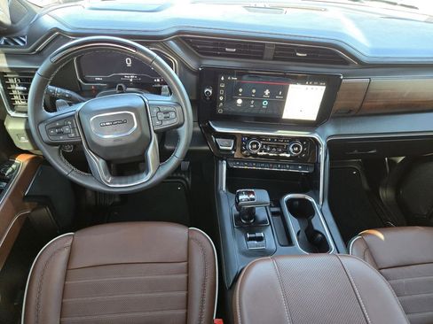 Certified 2024 GMC Sierra 1500 Denali Ultimate AWD/4WD image 16
