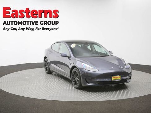 Used 2023 Tesla Model 3 Standard Range image 45