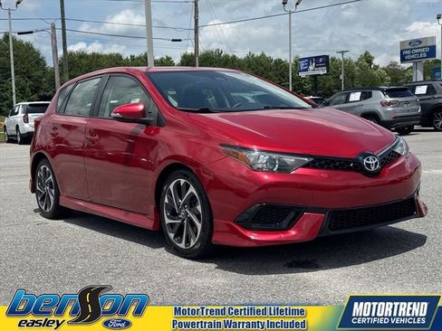 Used 2018 Toyota Corolla iM FWD image 1