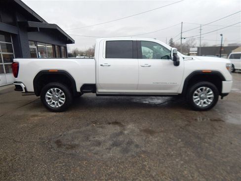 Used 2021 GMC Sierra 3500 Denali w/ Denali Ultimate Package image 7