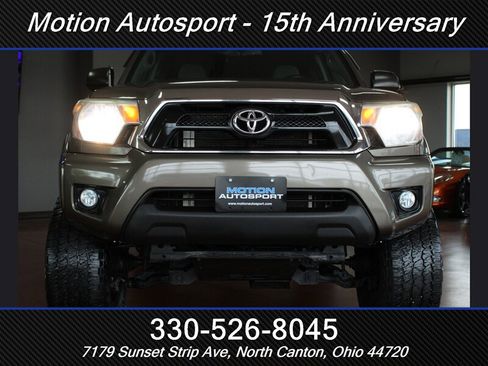 Used 2013 Toyota Tacoma 4x4 Access Cab V6 w/ SR5 Pkg image 39