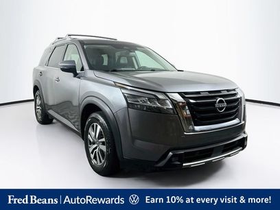 Used 2022 Nissan Pathfinder SL