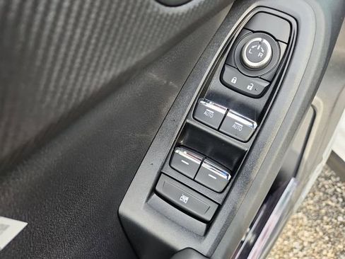 New 2025 Subaru Crosstrek 2.5i Limited w/ Popular Package #3A image 13