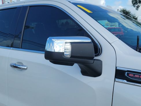 Used 2021 GMC Sierra 1500 Denali w/ Denali Ultimate Package AWD/4WD image 9