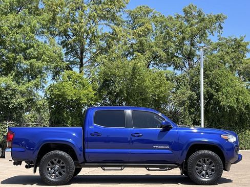 Used 2023 Toyota Tacoma SR5 RWD image 3