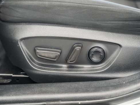 Used 2021 Toyota Camry LE image 27