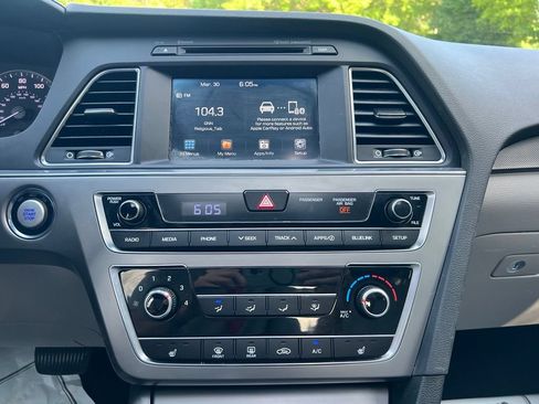 Used 2017 Hyundai Sonata Sport w/ Value Edition Package 02 FWD image 27