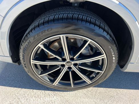 Certified 2025 Audi Q7 Premium Plus w/ Premium Plus Package image 11