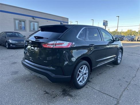 Certified 2022 Ford Edge SEL w/ Convenience Package image 5