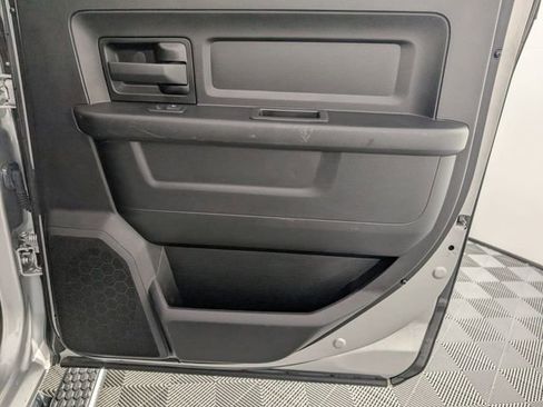 Used 2018 RAM 2500 Tradesman w/ Chrome Appearance Group image 28