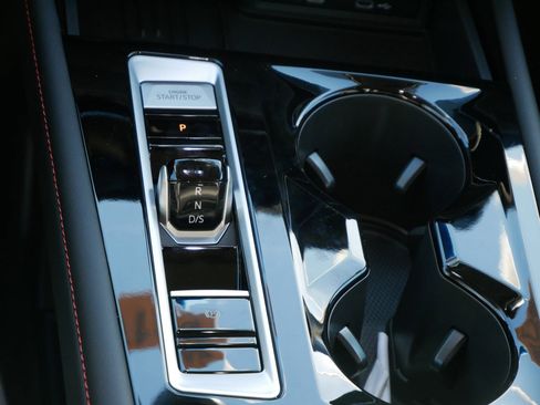 New 2026 Volkswagen Atlas Peak Edition image 10