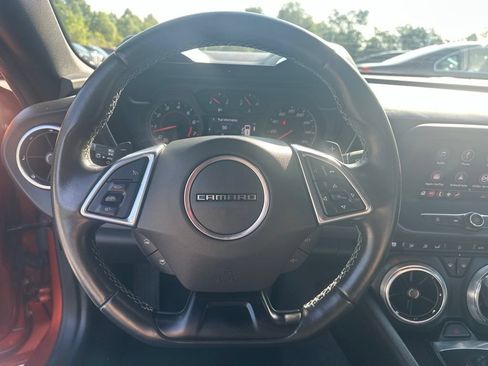 Used 2023 Chevrolet Camaro LT RWD image 15
