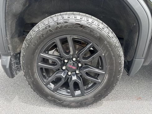 Used 2024 GMC Sierra 1500 Elevation w/ Elevation Premium Package AWD/4WD image 34
