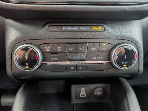 Used 2025 Ford Escape ST-Line FWD image 14