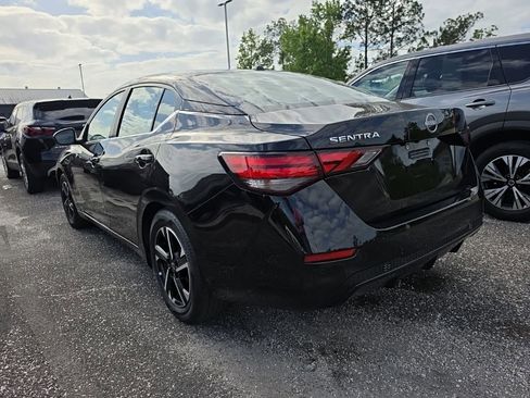 Used 2025 Nissan Sentra SV image 2