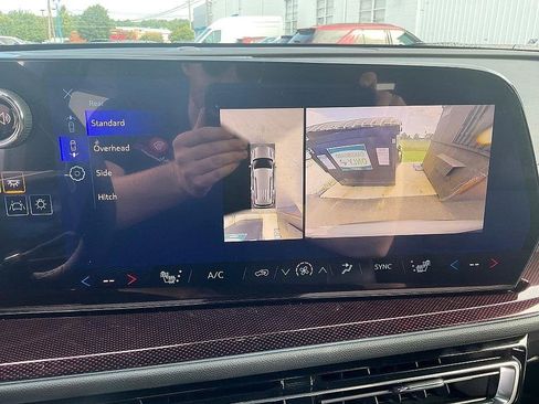 New 2026 Chevrolet Traverse Z71 w/ Enhanced Driving Package image 18