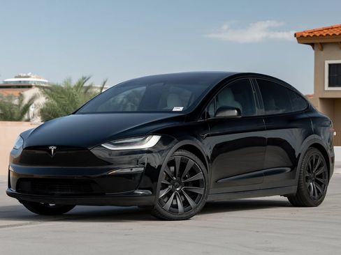 Used 2023 Tesla Model X Plaid AWD/4WD image 11