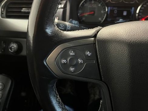 Used 2019 Chevrolet Tahoe LT w/ Off-Road Package AWD/4WD image 23