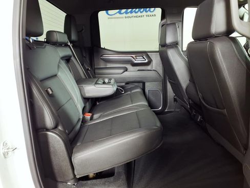 Used 2025 GMC Sierra 1500 SLT RWD image 10