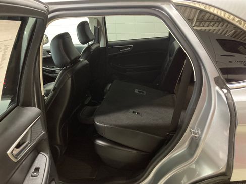 Used 2022 Ford Edge SEL w/ Convenience Package AWD/4WD image 17