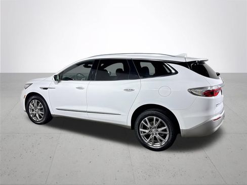 Used 2023 Buick Enclave Essence w/ Experience Buick Package AWD/4WD image 8