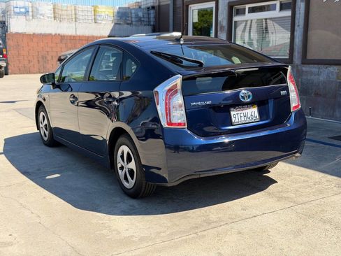 Used 2013 Toyota Prius Three w/ Solar Roof Pkg image 8