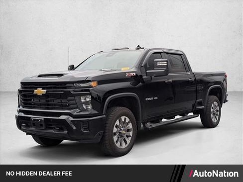 Used 2025 Chevrolet Silverado 2500 Custom w/ Custom Value Package AWD/4WD image 1