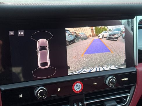 Used 2023 Porsche Macan S image 20