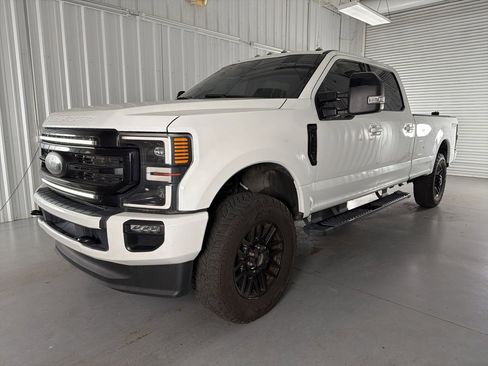 Used 2021 Ford F250 Lariat image 3
