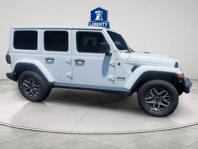 New 2026 Jeep Wrangler Unlimited Sahara w/ Technology Group