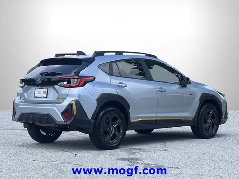 Used 2024 Subaru Crosstrek 2.5i Sport AWD/4WD image 3