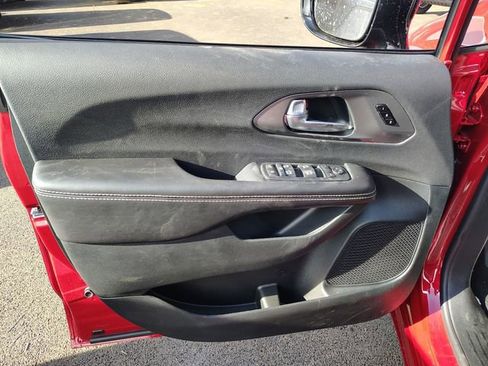 New 2026 Chrysler Pacifica Select w/ S Appearance Package image 11