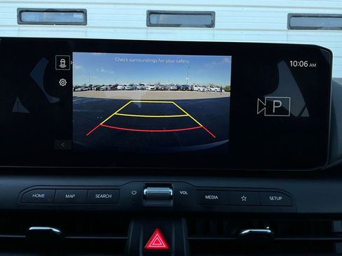 Used 2025 Kia K4 LXS image 32