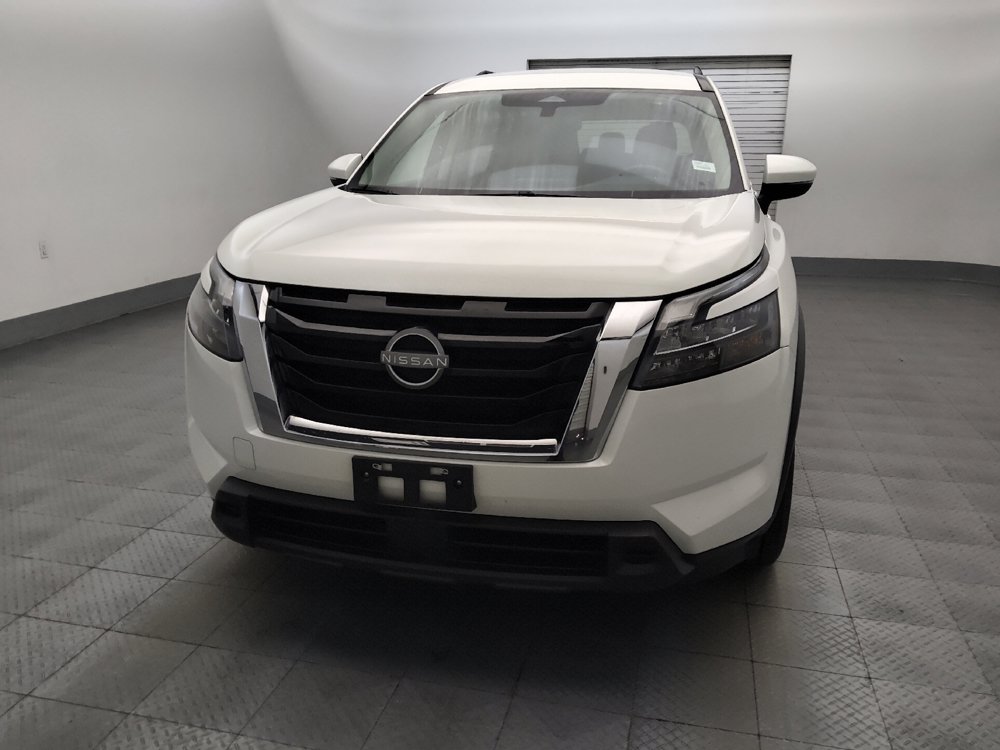 Used 2024 Nissan Pathfinder SV FWD image 15