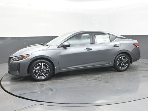 New 2025 Nissan Sentra SV w/ All-Weather Package image 4