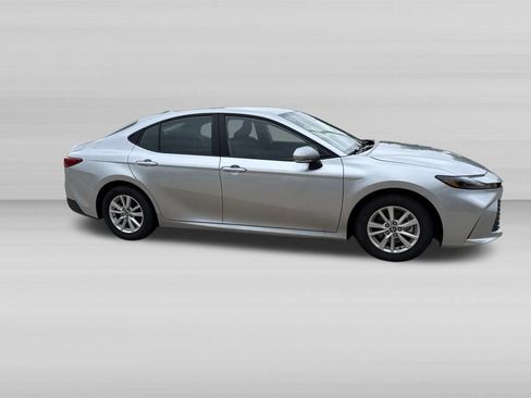 Used 2026 Toyota Camry LE FWD image 3