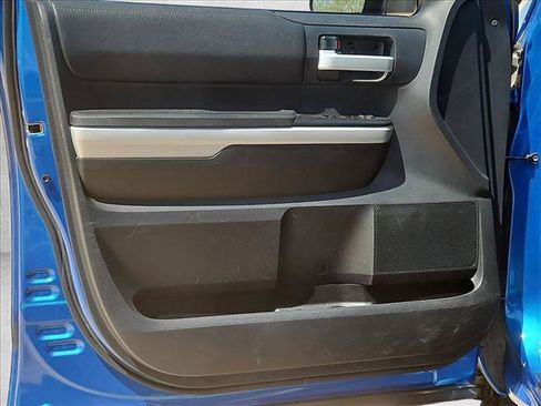 Used 2018 Toyota Tundra SR5 w/ SR5 Upgrade Package RWD image 10