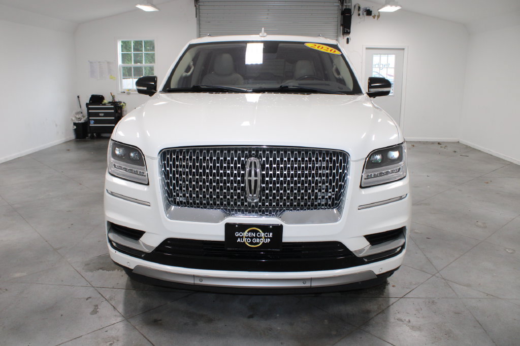 Used 2020 Lincoln Navigator L Reserve w/ Luxury Package AWD/4WD image 3
