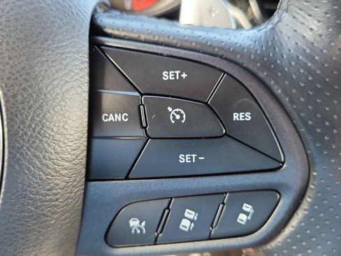 Used 2023 Dodge Durango GT image 19