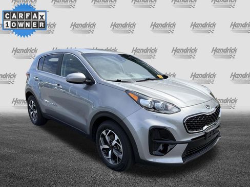 Used 2022 Kia Sportage LX FWD image 2