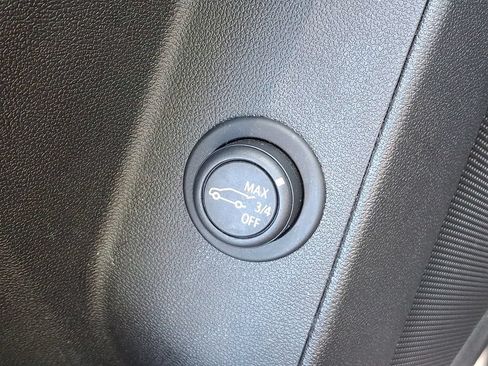 Certified 2023 Chevrolet Equinox LT AWD/4WD image 27