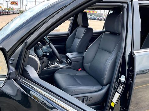 Certified 2023 Lexus GX 460 Premium AWD/4WD image 13