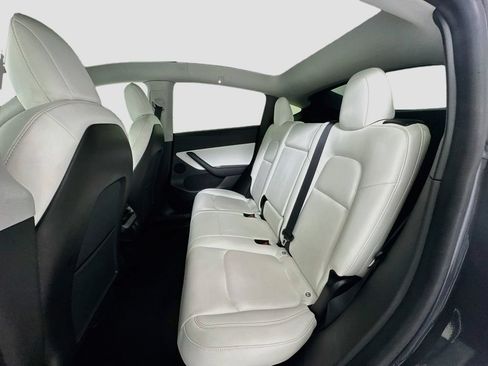 Used 2020 Tesla Model Y Long Range AWD/4WD image 21