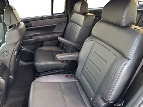 Certified 2025 Hyundai Santa Fe Calligraphy image 13